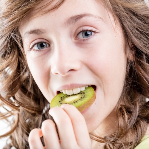 natural-laxatives-for-kids-kiwi